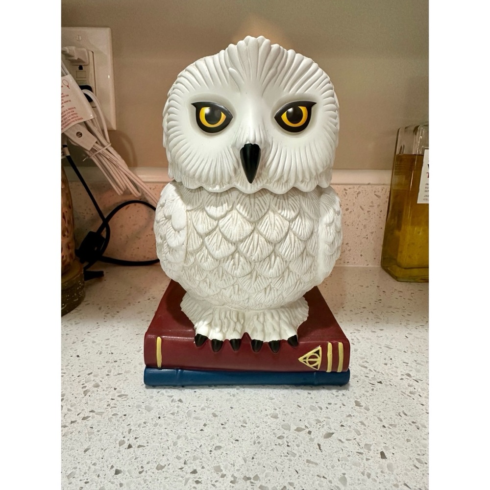 Hedwig Scentsy Warmer